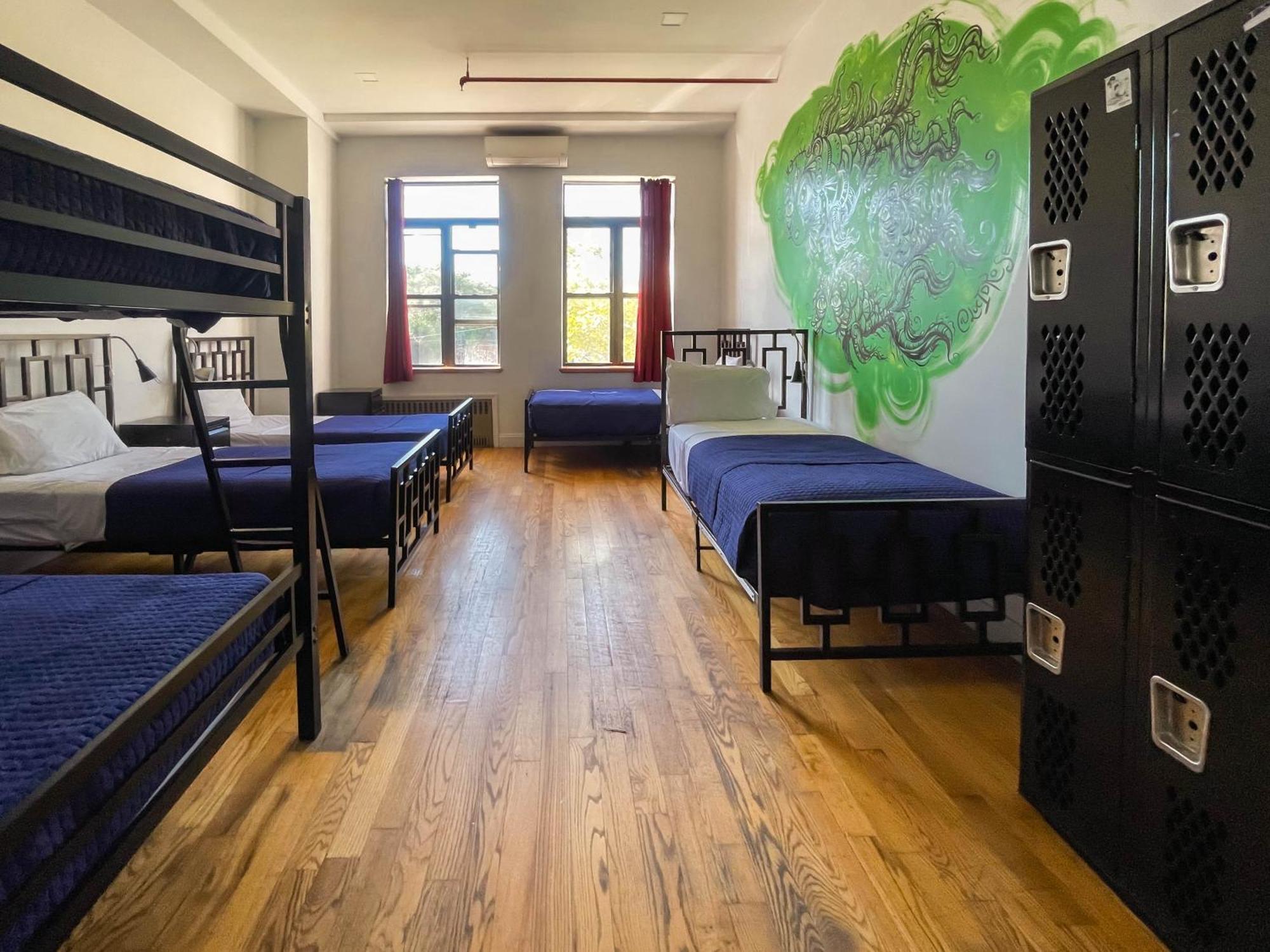 Bed 6-Bed Mixed Dormitory Room